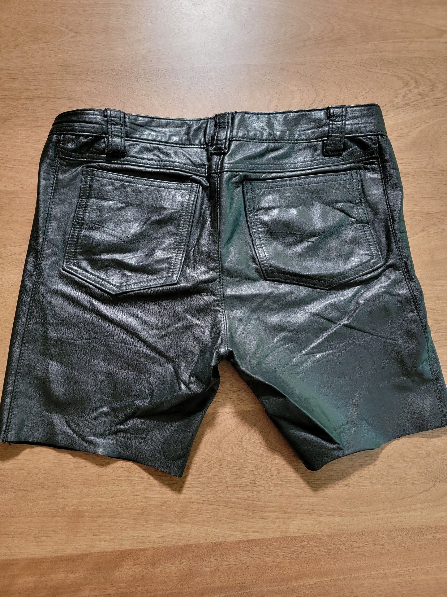 28-32 Short