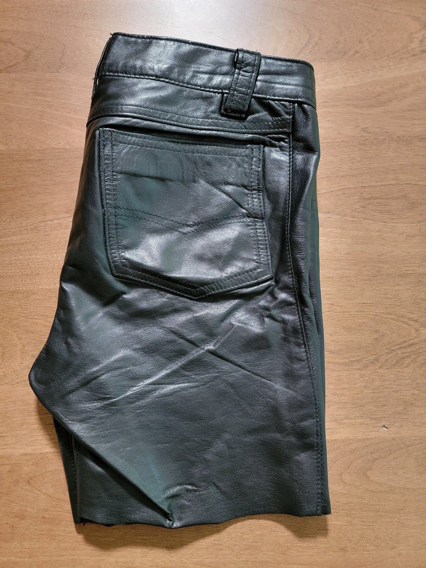 28-32 Short