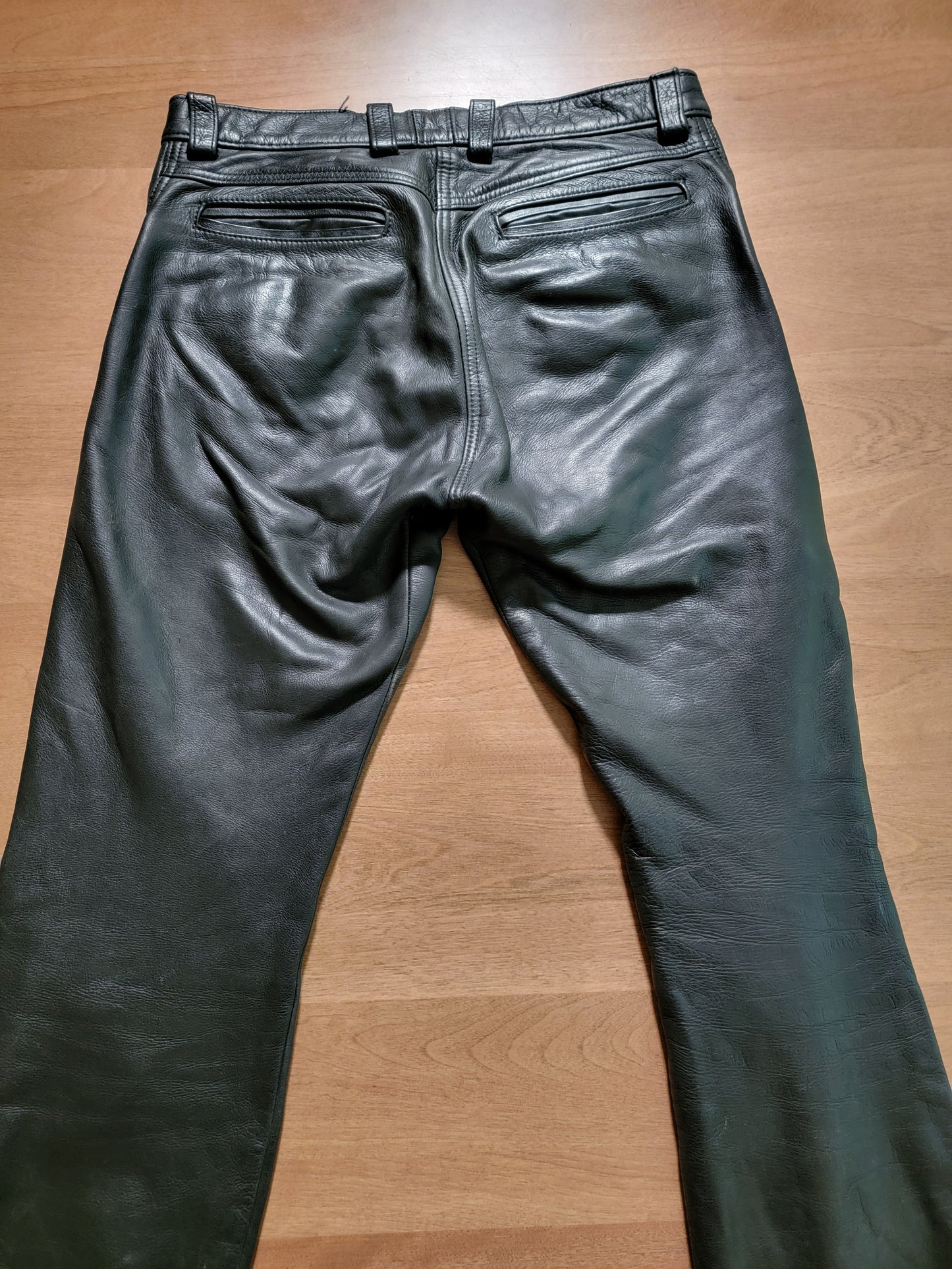 29-32 Leather Pants